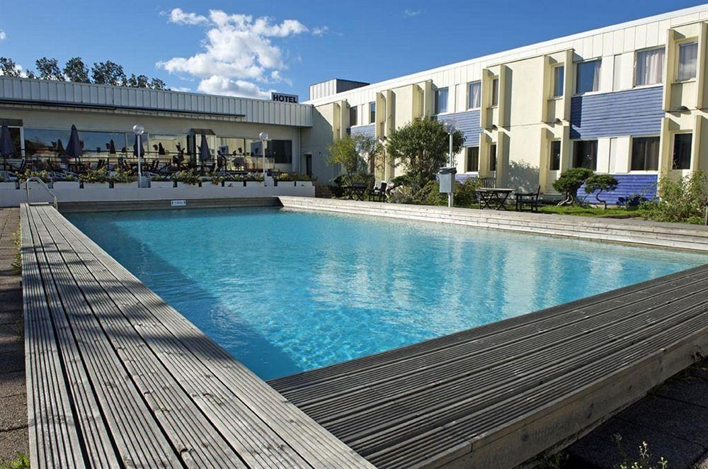 Hotel Apple & Konferens 3*