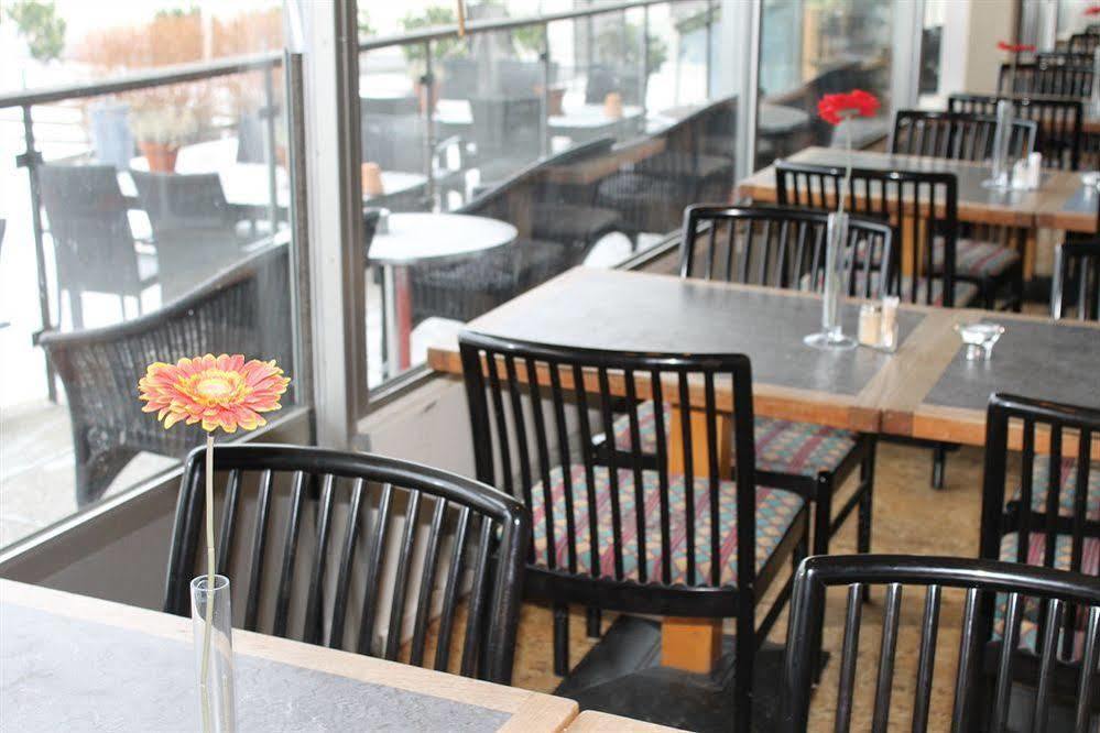 Hotel Apple & Konferens 3*